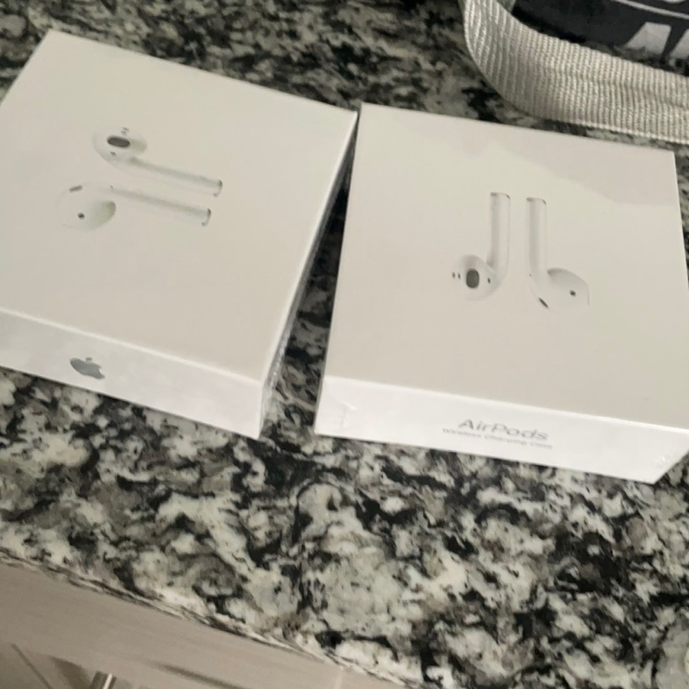 AirPod gen 2